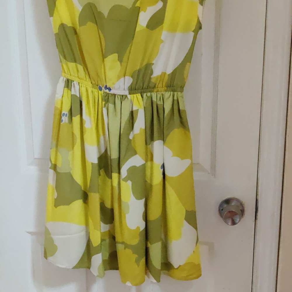 Dress - Picture 4 of 4